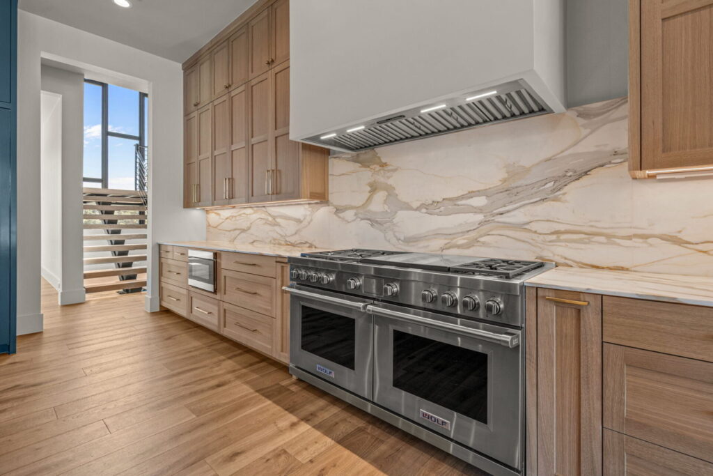21 web or mls 850 Gibbons Rd Premier Property Media 33 | The Design House
