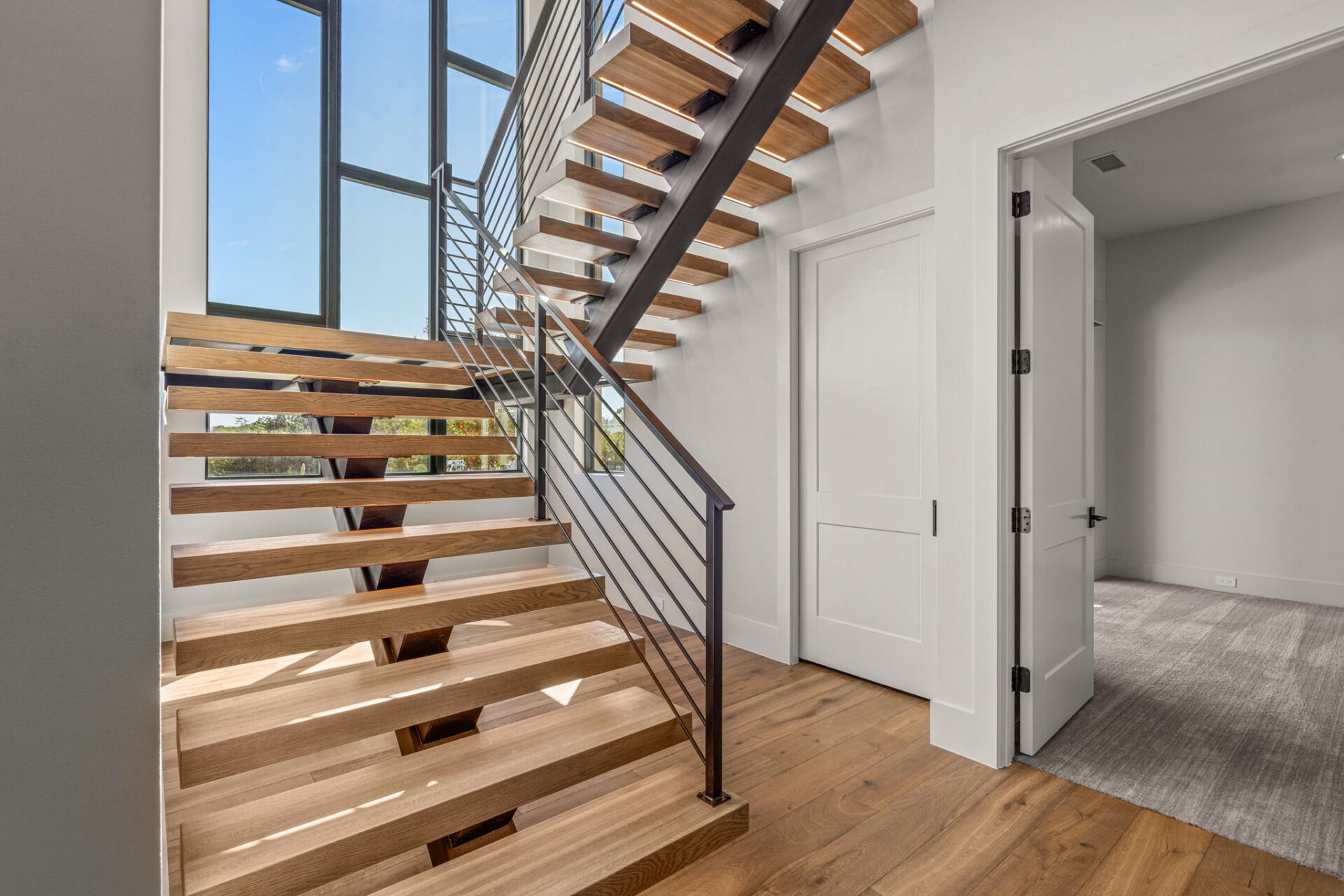 6 web or mls 850 Gibbons Rd Premier Property Media 12 | The Design House